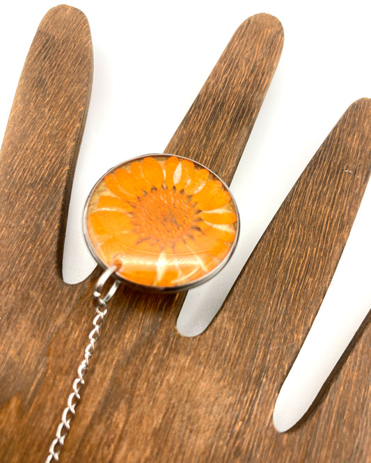 Hand in Bloom Handchain
