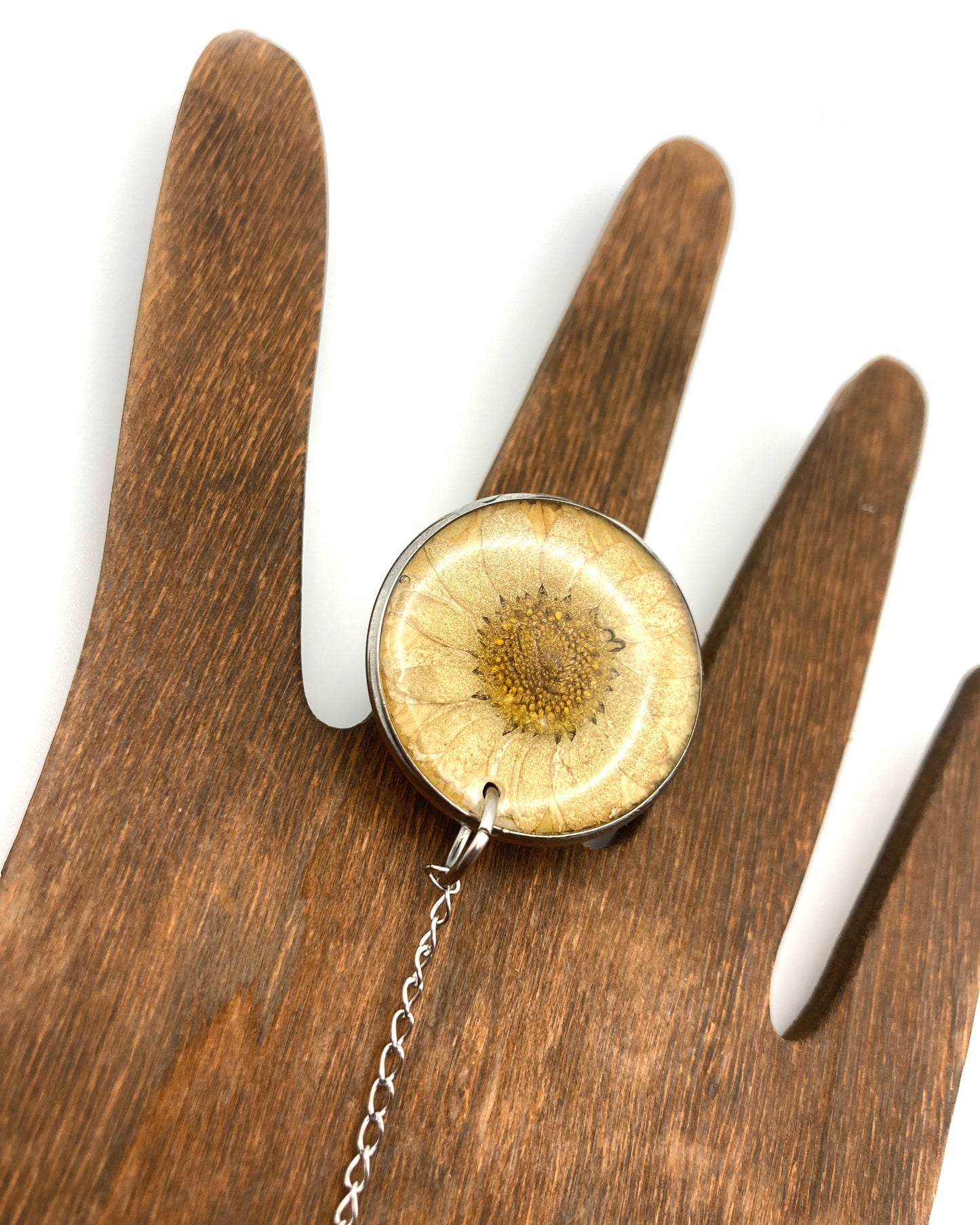 Hand in Bloom Handchain