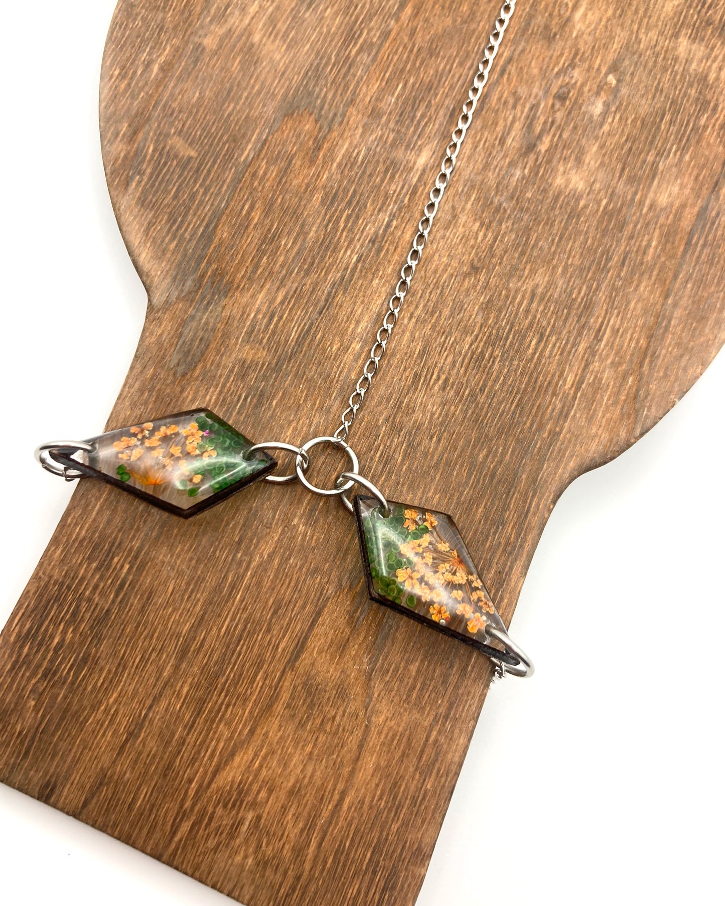 Hand in Bloom Handchain