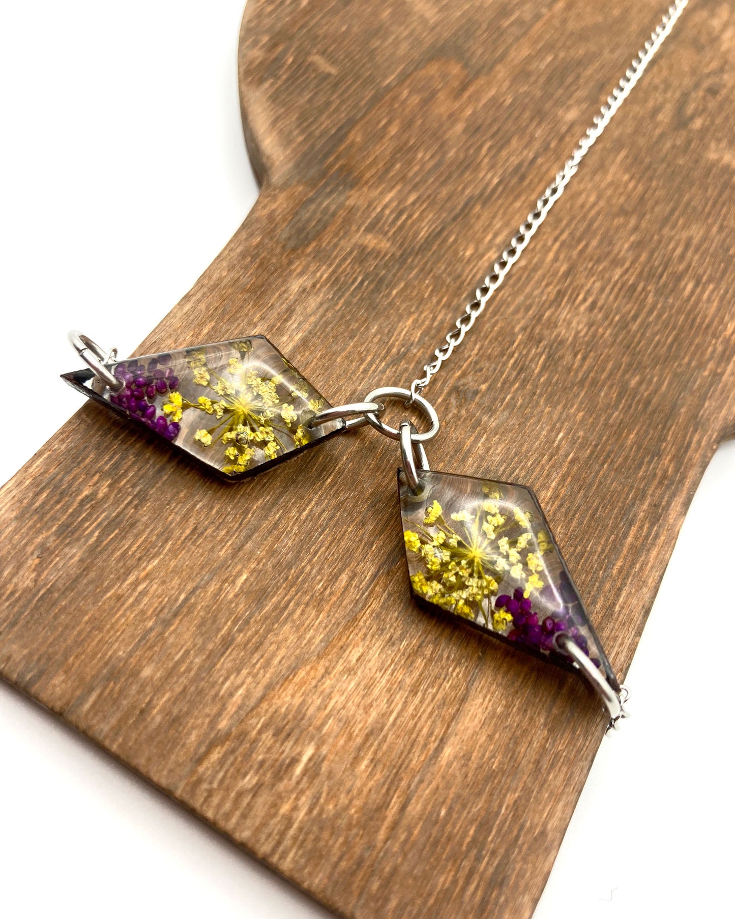 Hand in Bloom Handchain