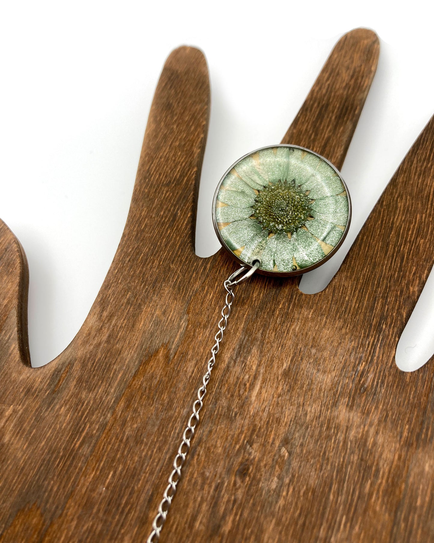 Hand in Bloom Handchain